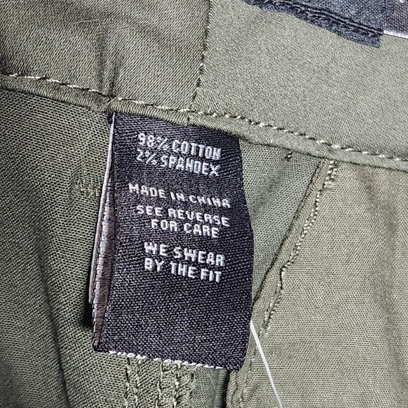 NWT - Torrid Deep Depths Sateen Shorts - Size: 18 (2X - 18W) PRICE IS FIRM - Picture 5 of 5